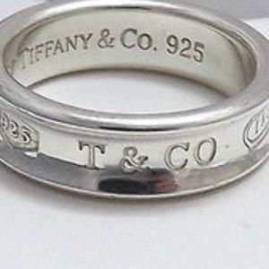 Tiffany wide sterling band 1837 100% authentic
